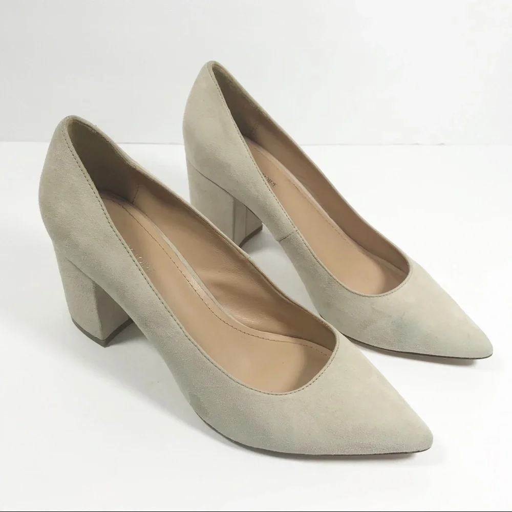 Pour La Victoire Val suede tan pump block heels 7